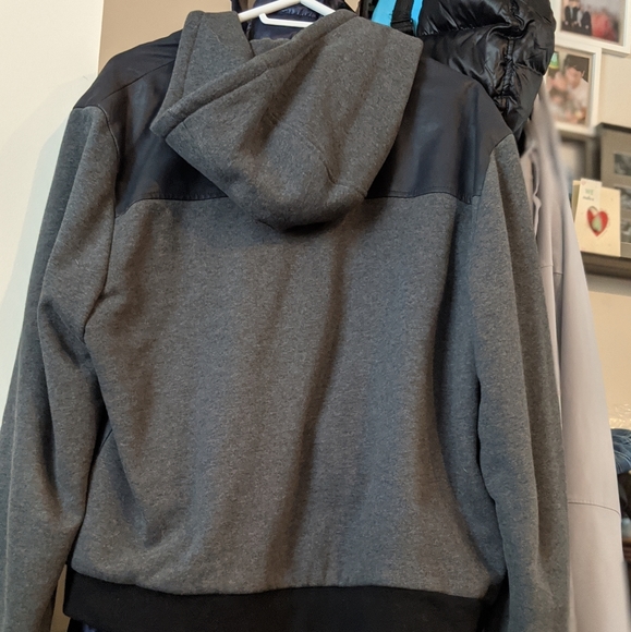 MACKAGE Men's Sweater Hoodie - Picture 5 of 5